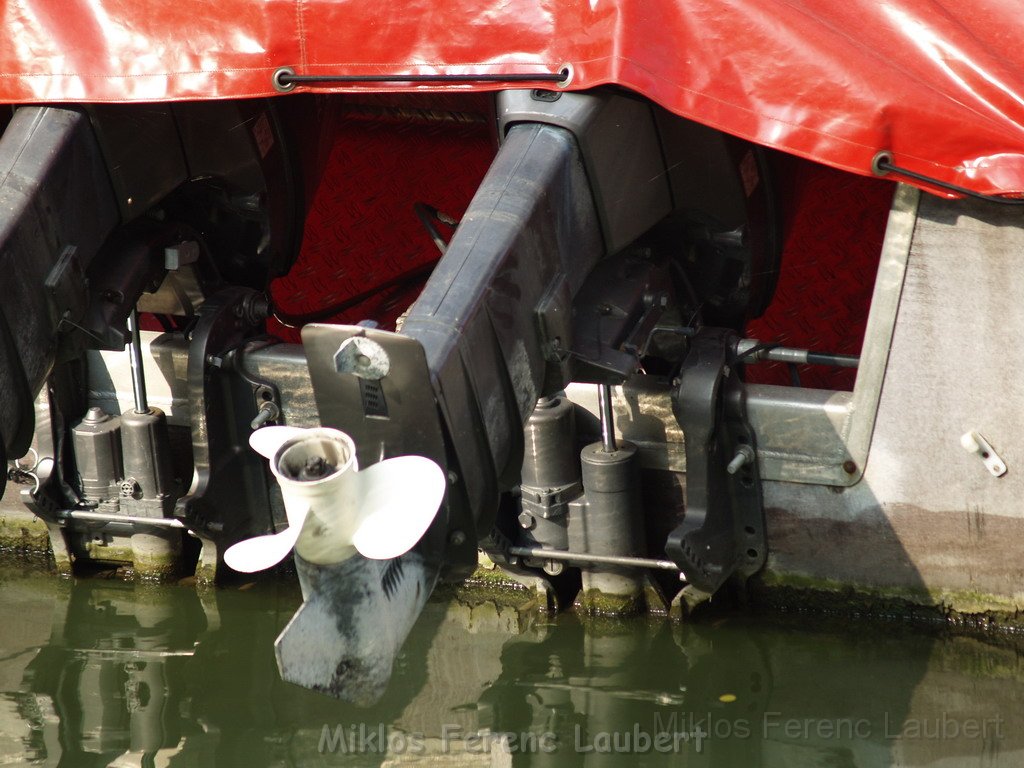Rettungsboot 10-2  P004.JPG